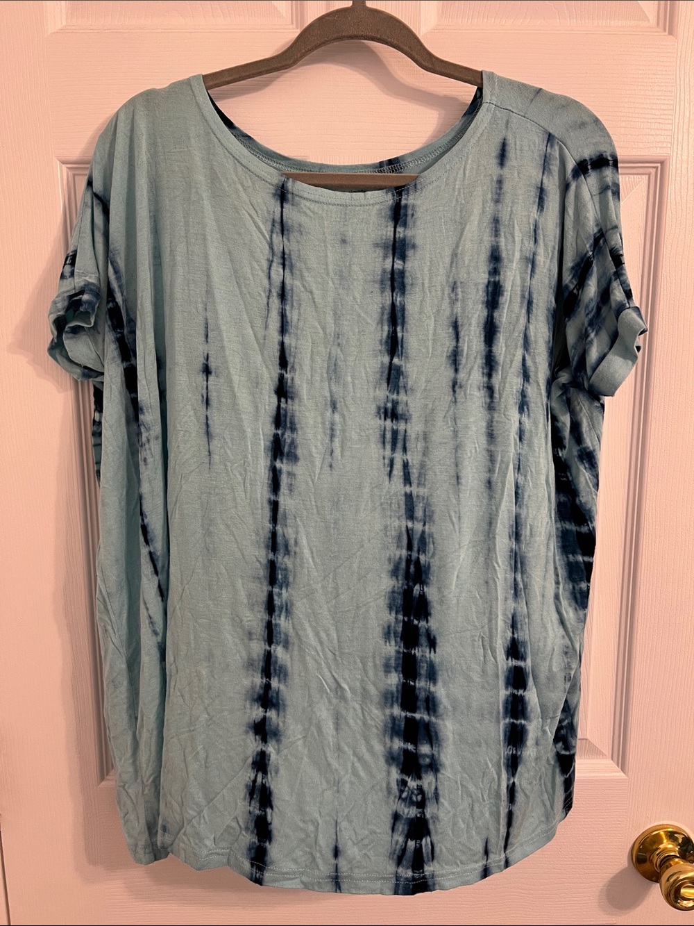 Piko 1988 Light Blue and Navy Tie-Dye Short Sleeve Top